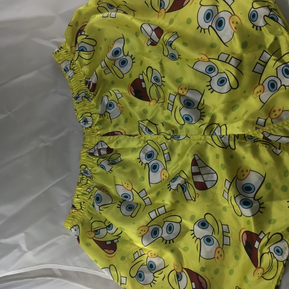 Nickelodeon Yellow Spongebob Mens Shorts - Picture 4 of 4